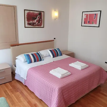 Apartmán Giulia House Via Dell Ariento 5
